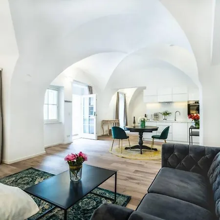 Smile Apartments Zum Goldenen Hirschen Krems an der Donau Room photo