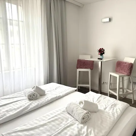 Smile Apartments Zum Goldenen Hirschen Krems an der Donau Room photo